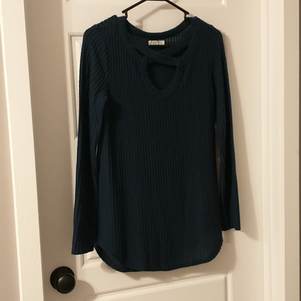 Long sleeve Maurices top